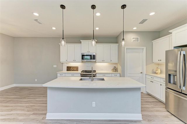 2802 BUTTERFLY JASMINE TRAIL, Sarasota, FL 34240