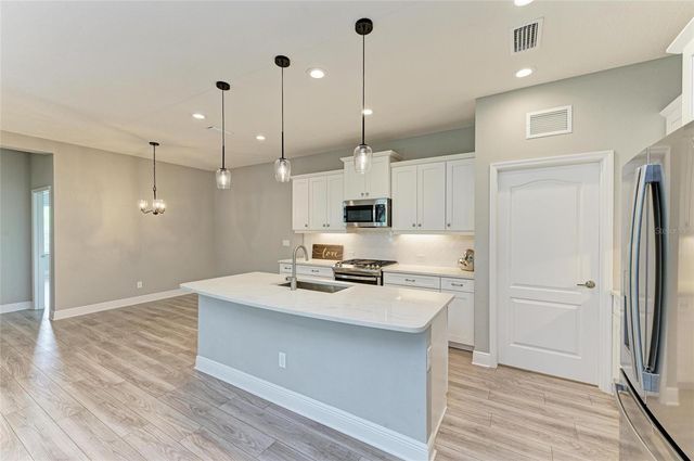 2802 BUTTERFLY JASMINE TRAIL, Sarasota, FL 34240