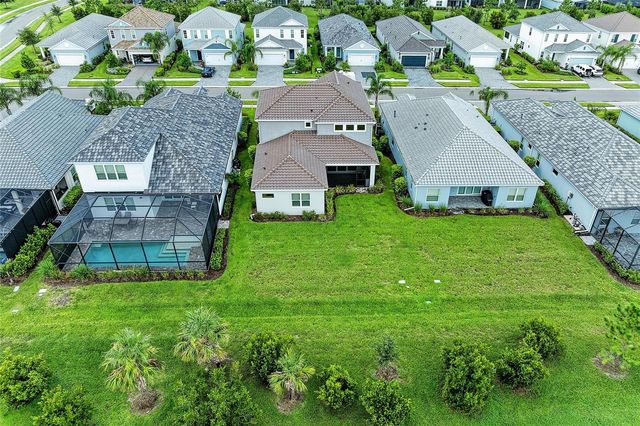 2802 BUTTERFLY JASMINE TRAIL, Sarasota, FL 34240