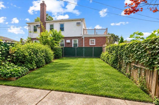 169-16 32nd Avenue, Flushing, NY 11358