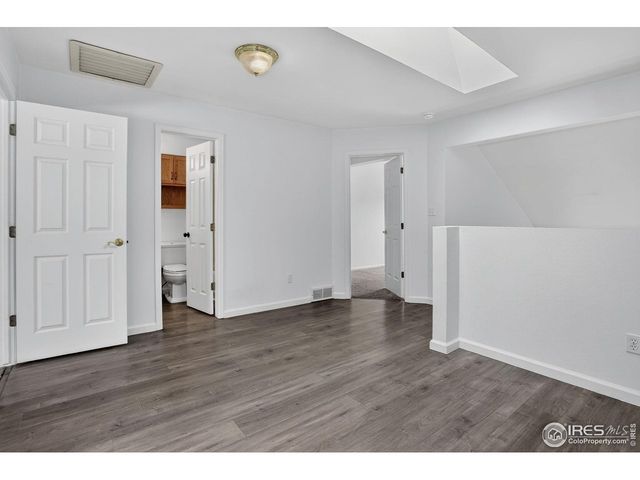 2148 Meadow Ct, Longmont, CO 80501