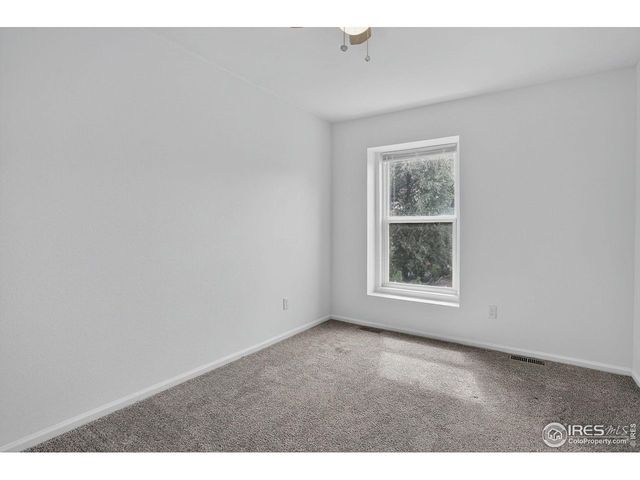 2148 Meadow Ct, Longmont, CO 80501