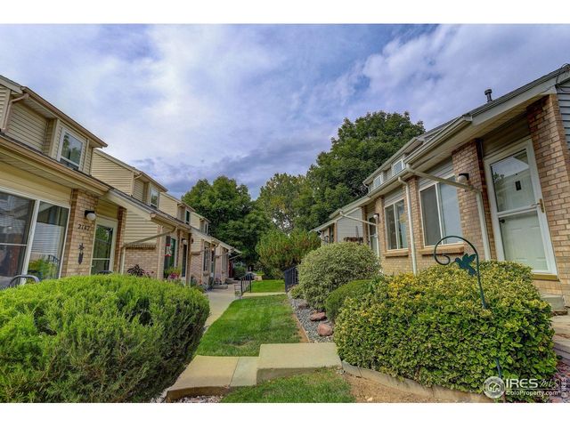 2148 Meadow Ct, Longmont, CO 80501