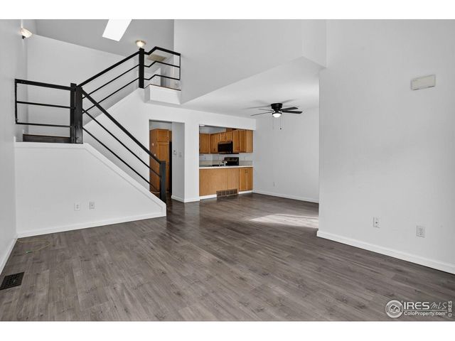 2148 Meadow Ct, Longmont, CO 80501