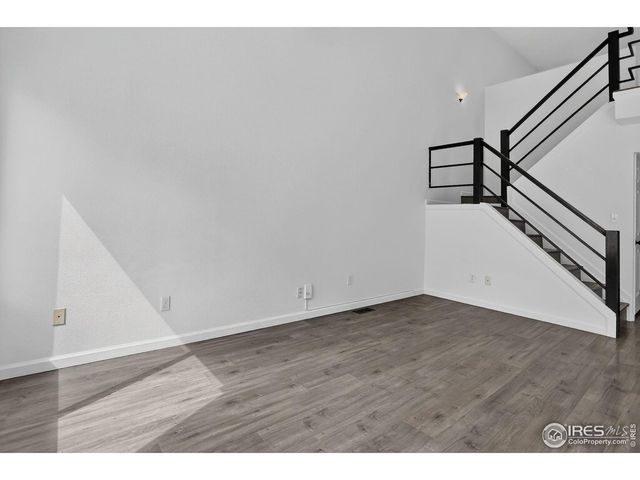 2148 Meadow Ct, Longmont, CO 80501