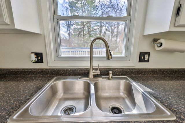 7714 Clover Meadow Drive, Fort Wayne, IN 46815