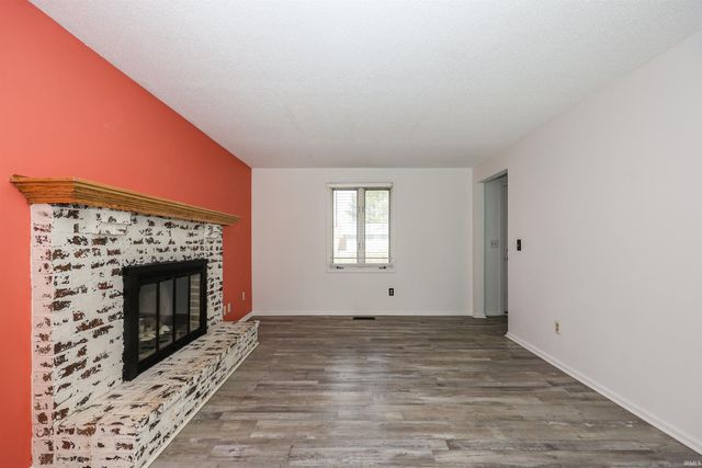 7714 Clover Meadow Drive, Fort Wayne, IN 46815