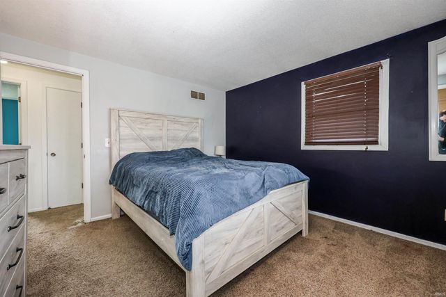 7714 Clover Meadow Drive, Fort Wayne, IN 46815