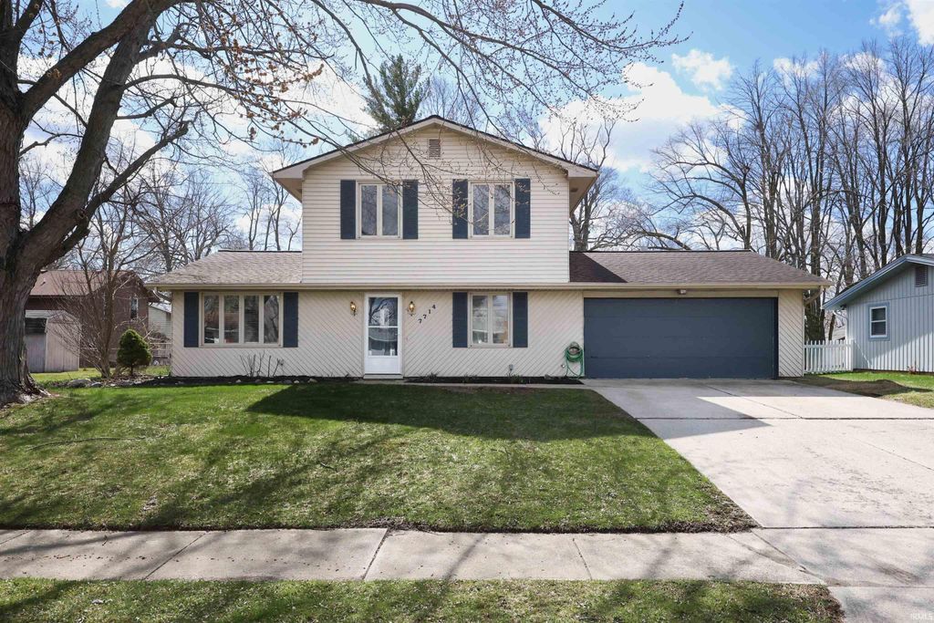 7714 Clover Meadow Drive, Fort Wayne, IN 46815