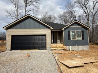 1589 Fredrick Dr, Clarksville, TN 37042