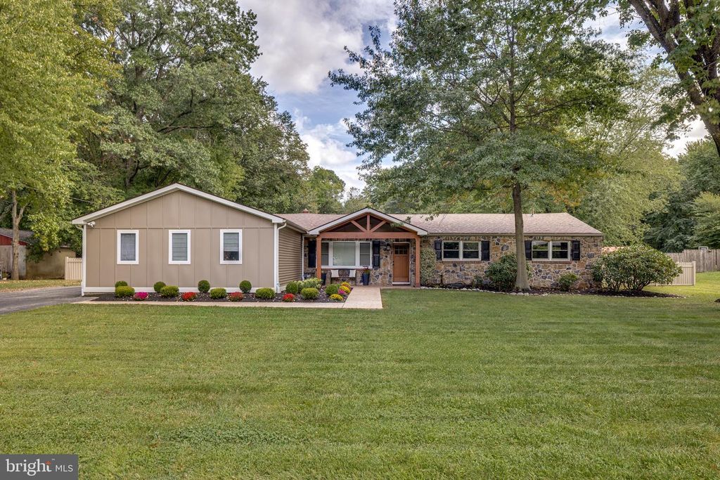 120 WAVERLY AVE, Mount Laurel, NJ 08054 — exterior