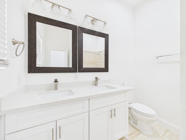 4619 Stassen Street B, Houston, TX 77051