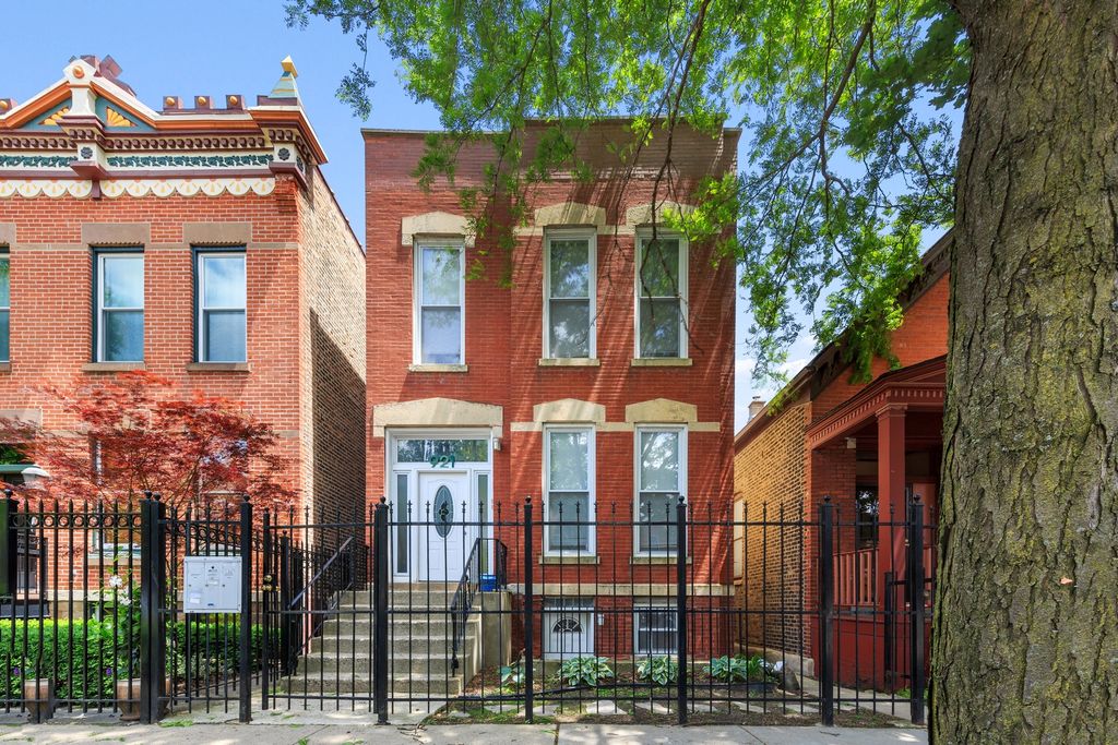921 S Oakley Boulevard G, Chicago, IL 60612