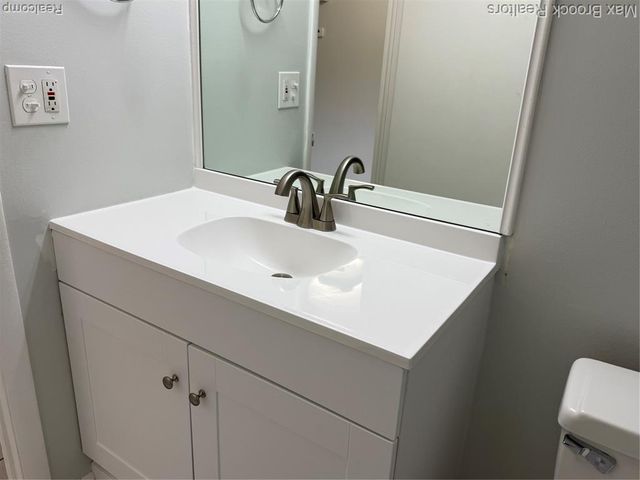 7422 Azalea Court, West Bloomfield, MI 48322