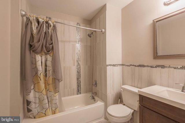 5415 SPRUCE ST, Philadelphia, PA 19139