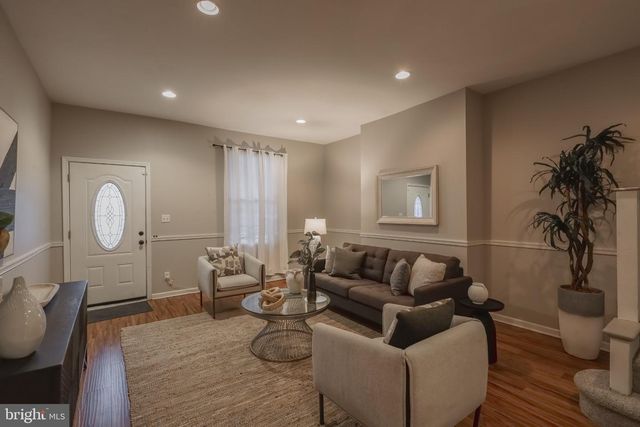 5415 SPRUCE ST, Philadelphia, PA 19139