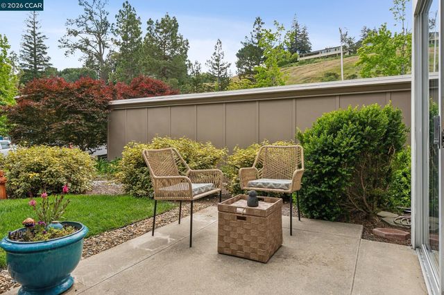 1316 Singingwood Court 4, Walnut Creek, CA 94595