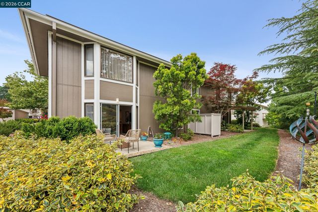 1316 Singingwood Court 4, Walnut Creek, CA 94595