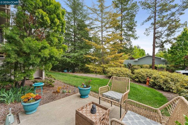 1316 Singingwood Court 4, Walnut Creek, CA 94595