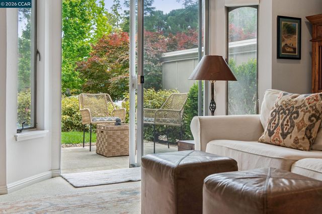 1316 Singingwood Court 4, Walnut Creek, CA 94595