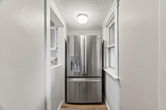 682 Fairview Avenue N, Saint Paul, MN 55104