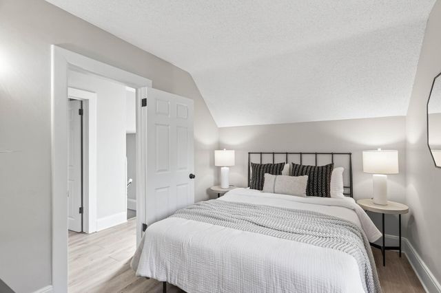 682 Fairview Avenue N, Saint Paul, MN 55104