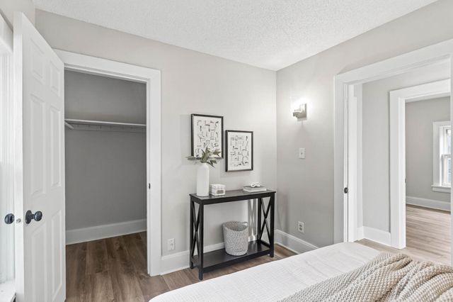 682 Fairview Avenue N, Saint Paul, MN 55104