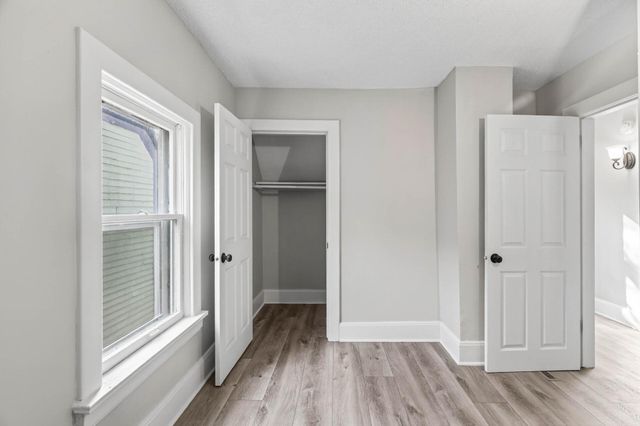 682 Fairview Avenue N, Saint Paul, MN 55104