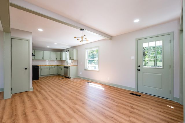 118 E Bethany Road, North Little Rock, AR 72117