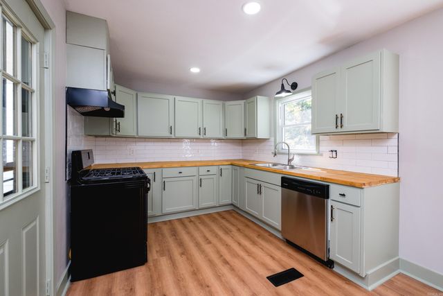 118 E Bethany Road, North Little Rock, AR 72117