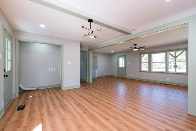 118 E Bethany Road, North Little Rock, AR 72117