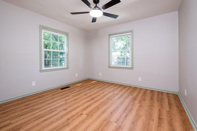 118 E Bethany Road, North Little Rock, AR 72117
