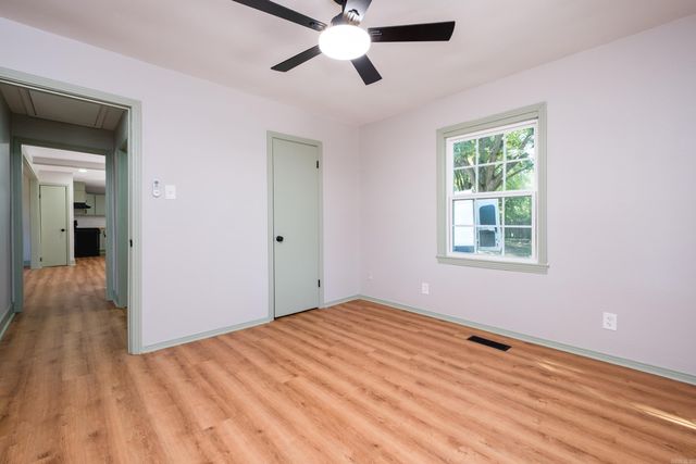 118 E Bethany Road, North Little Rock, AR 72117