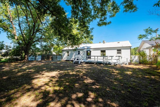 118 E Bethany Road, North Little Rock, AR 72117