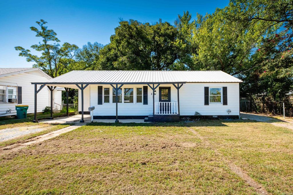 118 E Bethany Road, North Little Rock, AR 72117