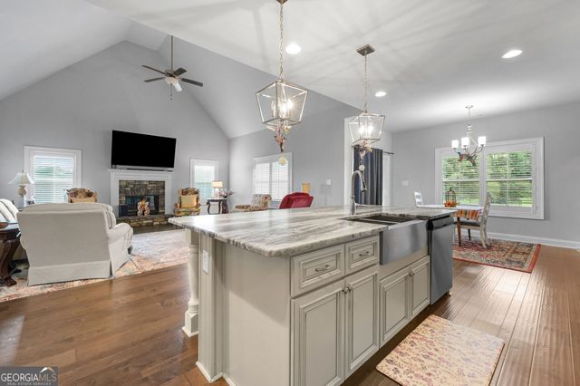 963 Highway 16 W, Newnan, GA 30263