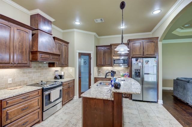 2728 Caplis Sligo Plantation Drive, Bossier City, LA 71112