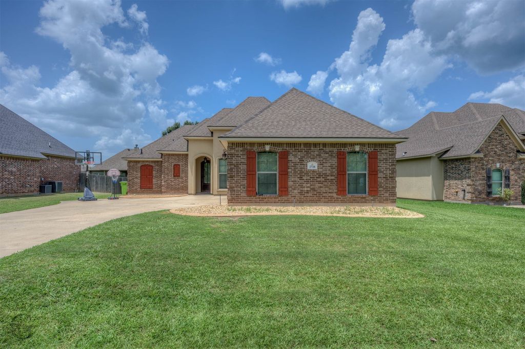 2728 Caplis Sligo Plantation Drive, Bossier City, LA 71112