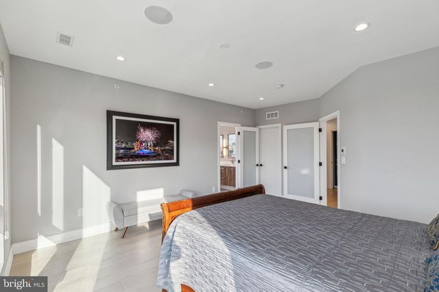 527 BROWN ST, Philadelphia, PA 19123
