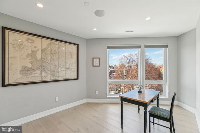 527 BROWN ST, Philadelphia, PA 19123