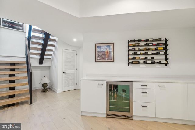 527 BROWN ST, Philadelphia, PA 19123