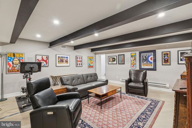 527 BROWN ST, Philadelphia, PA 19123