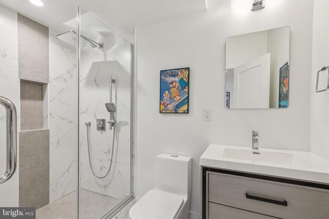 527 BROWN ST, Philadelphia, PA 19123