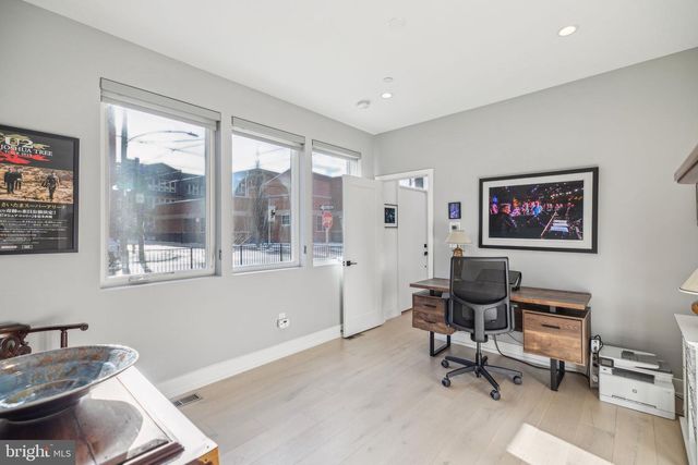 527 BROWN ST, Philadelphia, PA 19123