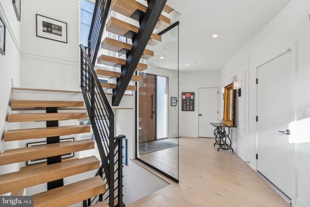 527 BROWN ST, Philadelphia, PA 19123