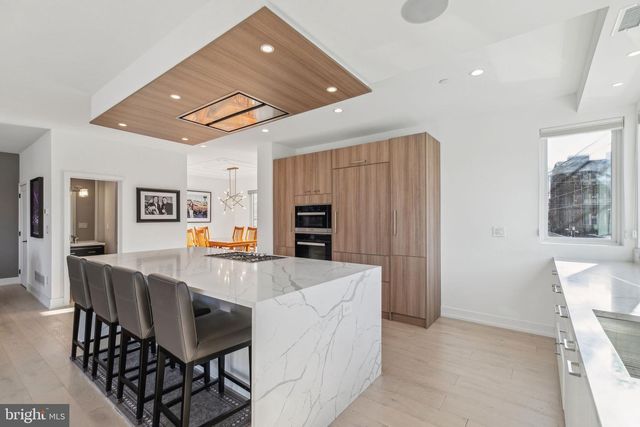 527 BROWN ST, Philadelphia, PA 19123