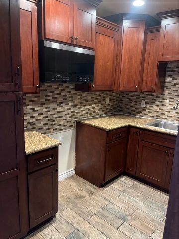 7620 S Hoover, Los Angeles, CA 90044