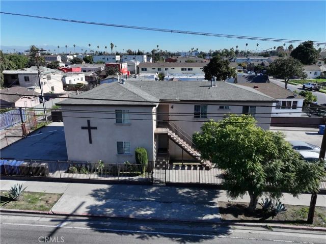7620 S Hoover, Los Angeles, CA 90044