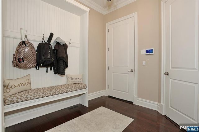 165 Cortland Drive 5, Saddle River, NJ 07458