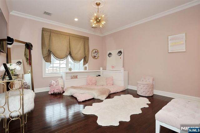 165 Cortland Drive 5, Saddle River, NJ 07458